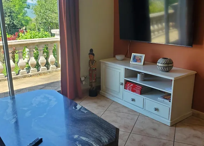 Privee Au Calme Avec Gand Jardin Et Terrasse Bout-du-Pont-de-Larn